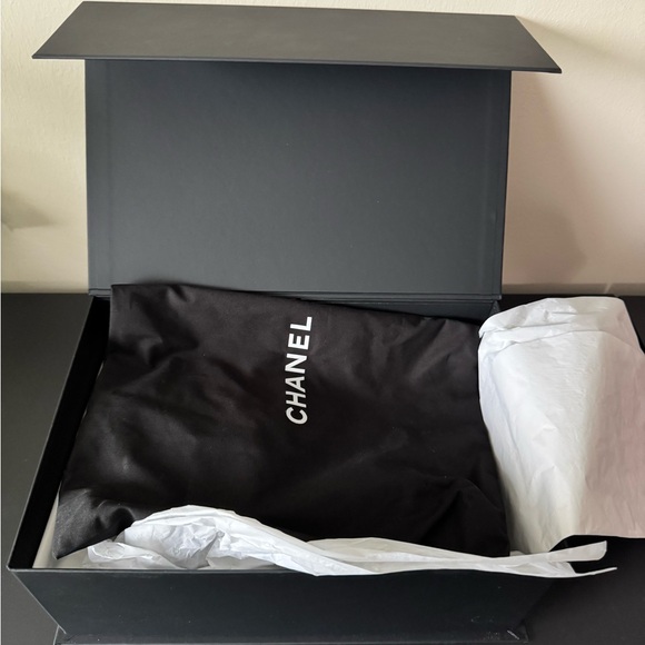 Nano Kelly - Picture 13 of 15